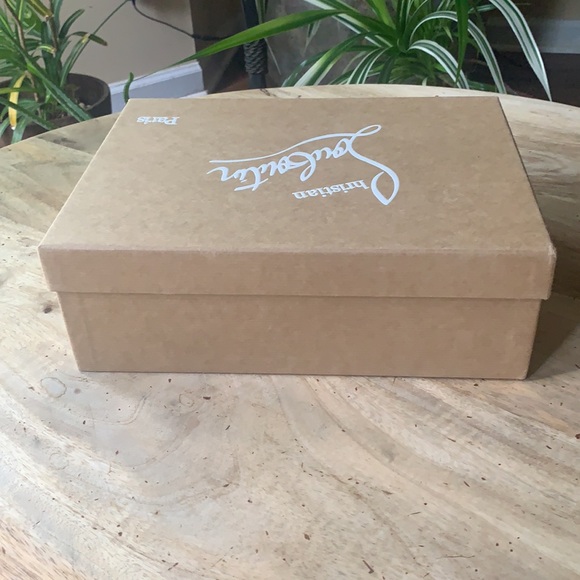 CHRISTIAN LOUBOUTIN Shoebox - Picture 3 of 6